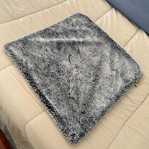 UGG Dawson 20” Pillowcase